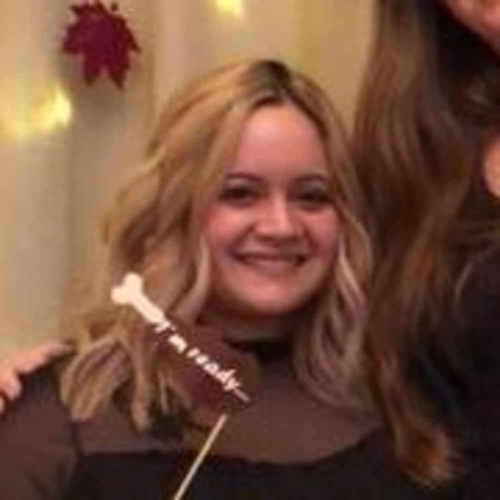 Meet your Posher, Isabel